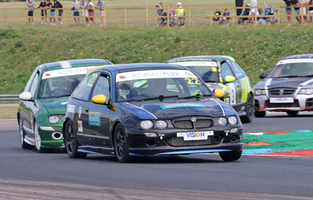 James wade racing at Thruxton